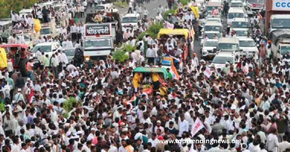 Farmers Revolt : वर्धा मार्गावर उभा शेतकऱ्यांचा महातुफान ! कर्जमुक्तीच्या लढ्याची नवी ठिणगी ?