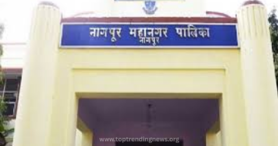 Municipal Negligence : मनपाची कंत्राटदाराला फक्त नोटीस पुरेशी आहे का ? शहरभर 'मृत्यू' उघडे फिरताहेत